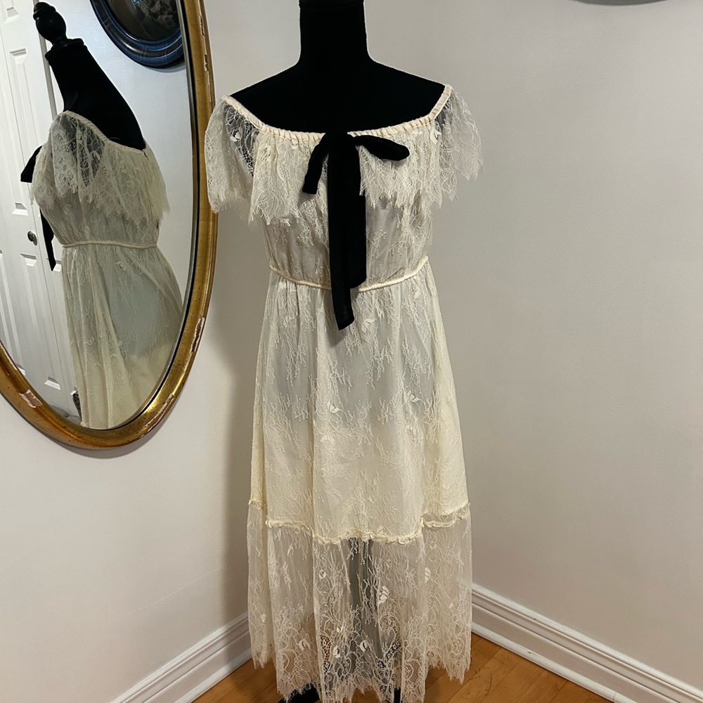 Forever 21 Cream Off-the-Shoulder Maxi Dress